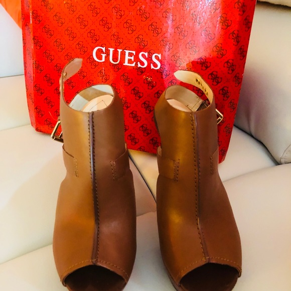 SOLD - Picture 4 of 5